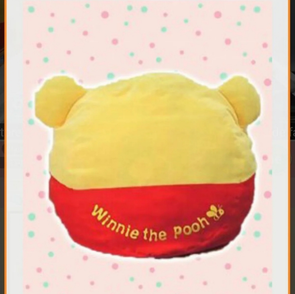 DISNEY WINNIE THE POOH CUSHION/PILLOW